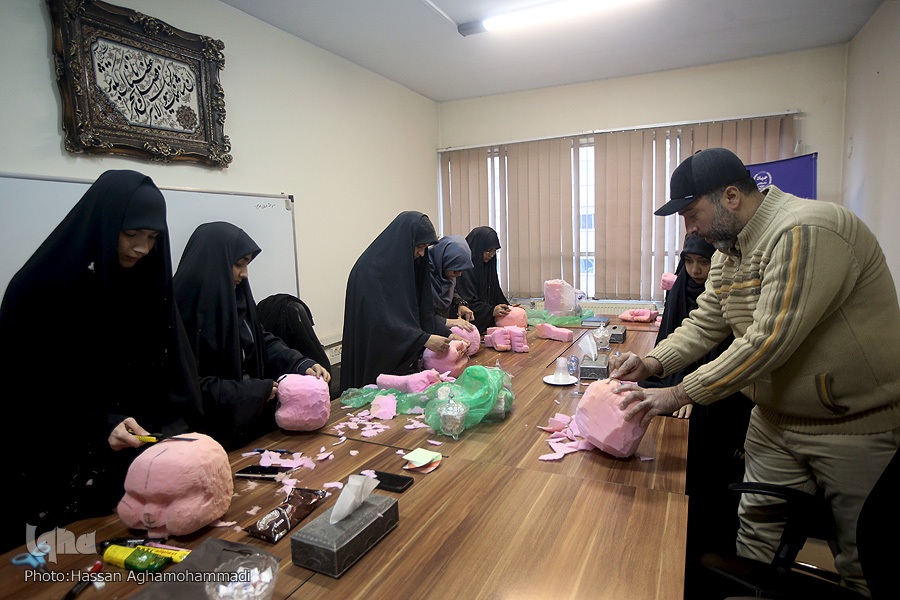 مهدی مظفری عروسک ساز لزوم تجاریسازی هنرهای قرآنی با تمرکز بر حرفه عروسکسازی + صوت