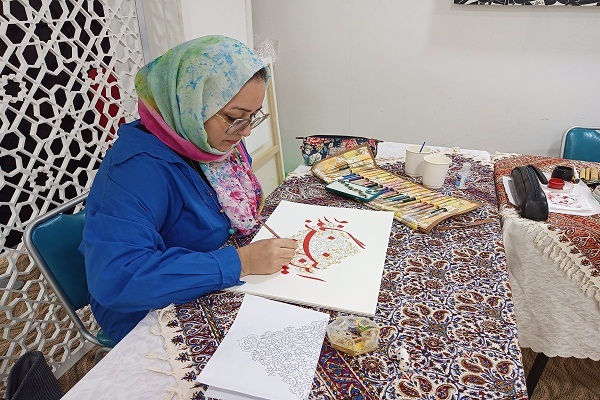 لزوم حضور پررنگتر هنرمندان در نمایشگاههای بین المللی/ پرداختن به هنر ایرانی-اسلامی مرا متحول کرد/اماده لزوم حضور پررنگتر هنرمندان در نمایشگاههای بین المللی/ پرداختن به هنر ایرانی-اسلامی مرا متحول کرد/اماده