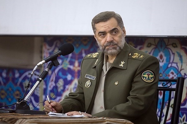 امیرسرتیپ محمدرضا آشتیانی، وزیر دفاع