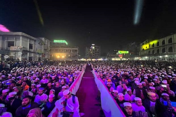 استقبال بی‌نظیر از قاری مصری در بنگلادش+ عکس