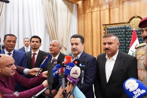 شکوه جمعیت زائران در بین الحرمین و مقام امام زمان(عج) تا حضور نخست وزیر در اتاق عملیات امنیتی