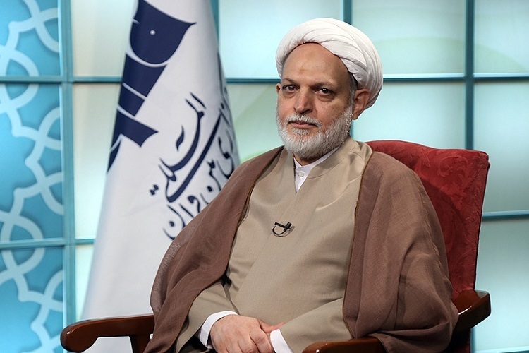 استفاده از زبان‌شناسی در فهم آیات و روایات در کشور در ابتدای راه است