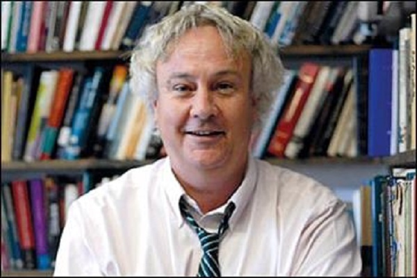 پروفسور چارلز تالیافرو، فیلسوف آمریکایی و استاد فلسفه کالج سنت اولاف مینه‌ سوتای آمریکا