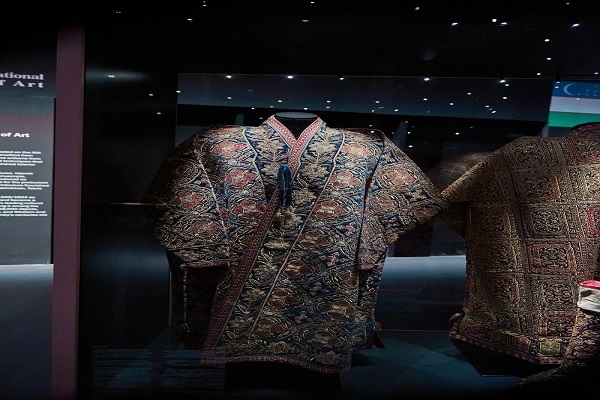 عرضه آثار منحصربه‌فرد اسلامی از ازبکستان در نمایشگاه دوسالانه هنر اسلامی+عکس