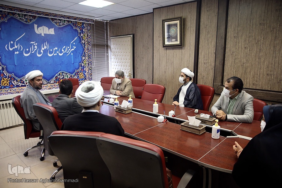 بازدید مدیر دارالقرآن آستان حسینی از ایکنا