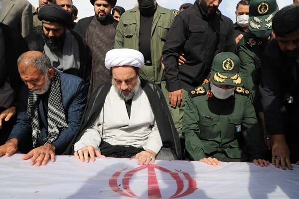 عکس | مراسم تشیع و تدفین شهید قدر، در زاهدان برگزار شد