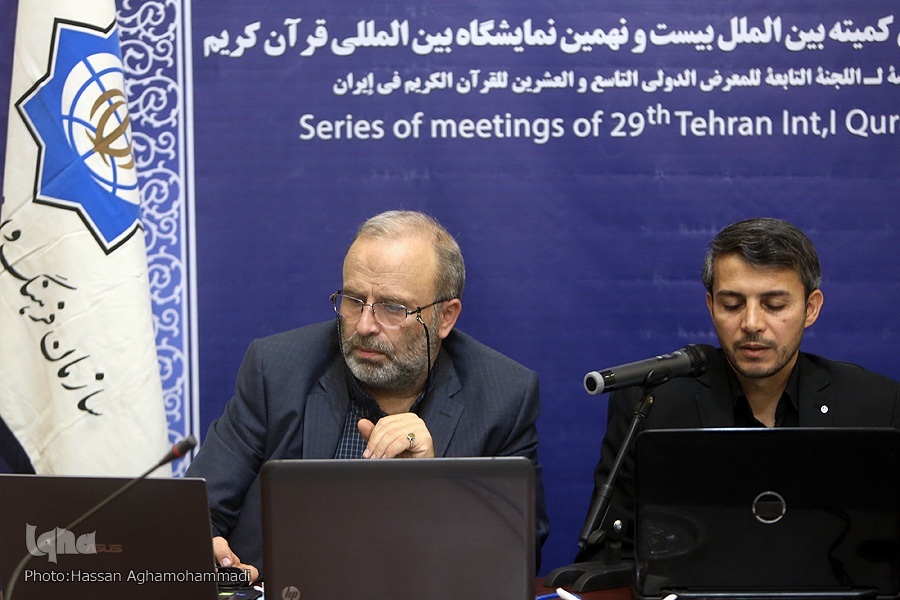 جامعیت قرآن برای اتحاد مسلمین کافی است