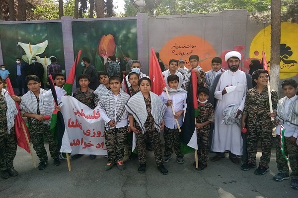 عکس | حمایت دهه نودی‌ها از مردم مظلوم فلسطین