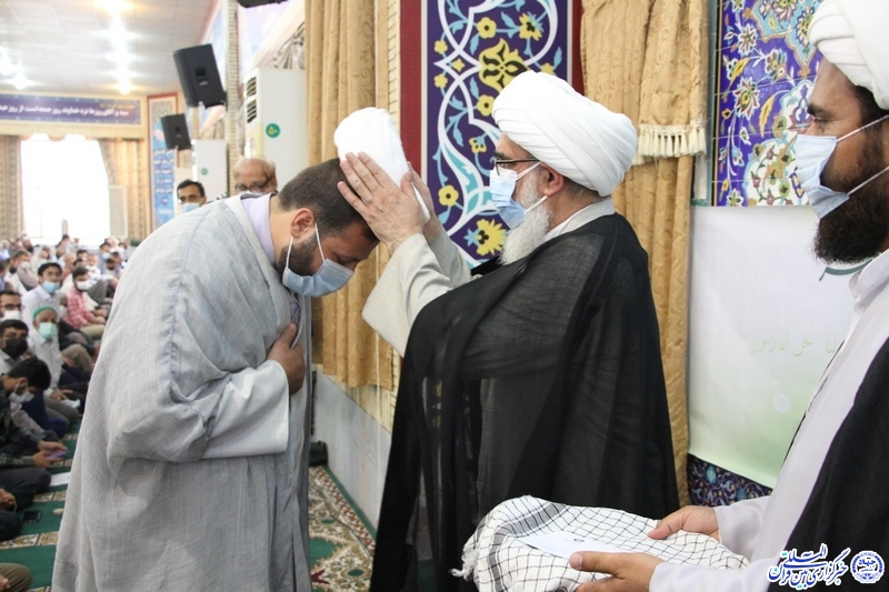 آئین عمامه‌گذاری طلاب بوشهری در روز قدس برگزار شد + عکس