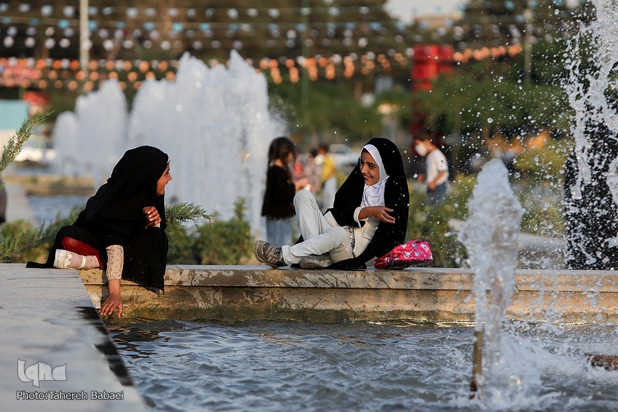 فرشتهای در خانه + فیلم و عکس فرشتهای در خانه + فیلم و عکس