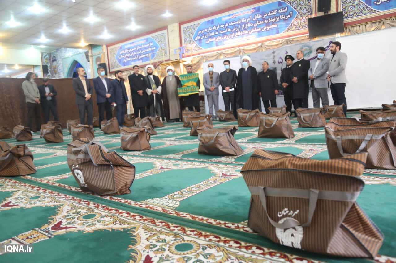 توزیع بسته‌های معیشتی کاروان «زیر سایه خورشید» در بوشهر + فیلم و عکس