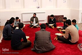 فیلم | آنچه باید در مورد دوره حفظ یک ساله حسینیه بیرجند بدانید