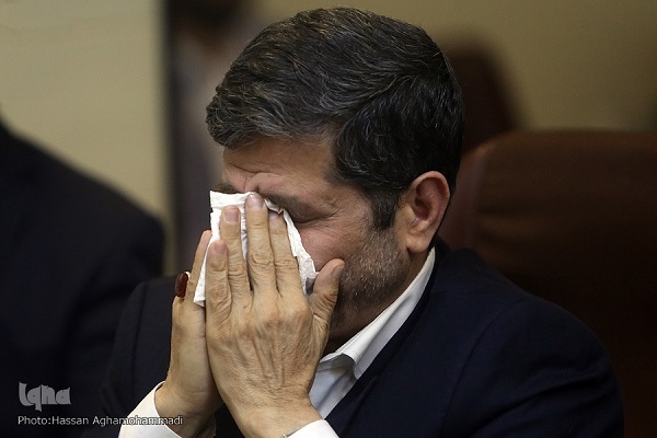 نمایش تصویری متمدنانه از ایران و پرچمداری انقلاب از ویژگیهای خامهیار است نمایش تصویری متمدنانه از ایران و پرچمداری انقلاب از ویژگیهای خامهیار است