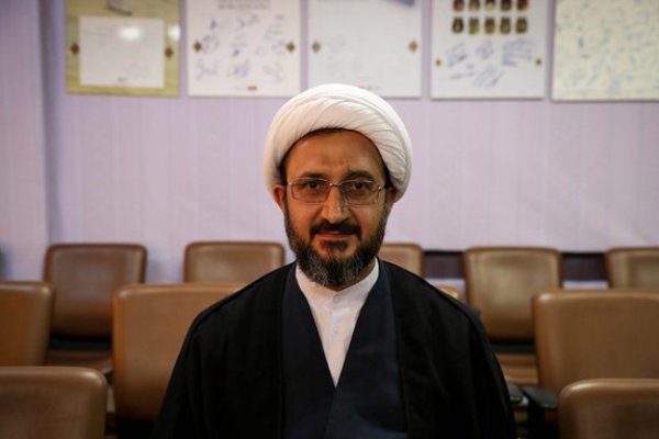 احمدحسین شریفی احمدحسین شریفی