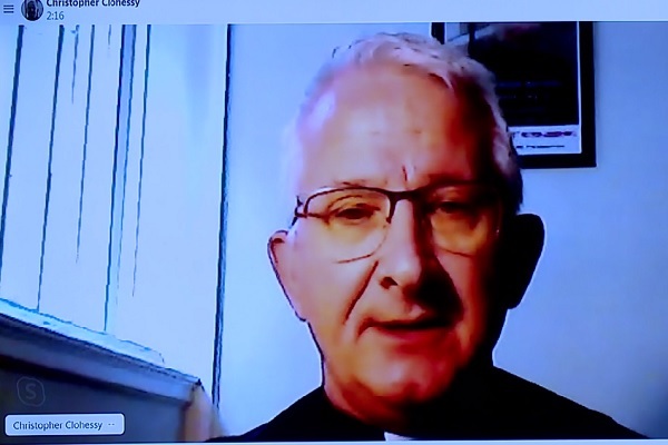 استاد مطالعات شیعی