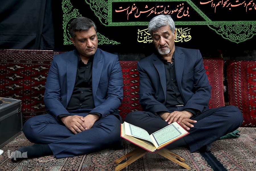 امین پویا، قاری بین‌المللی به همراه پدرش