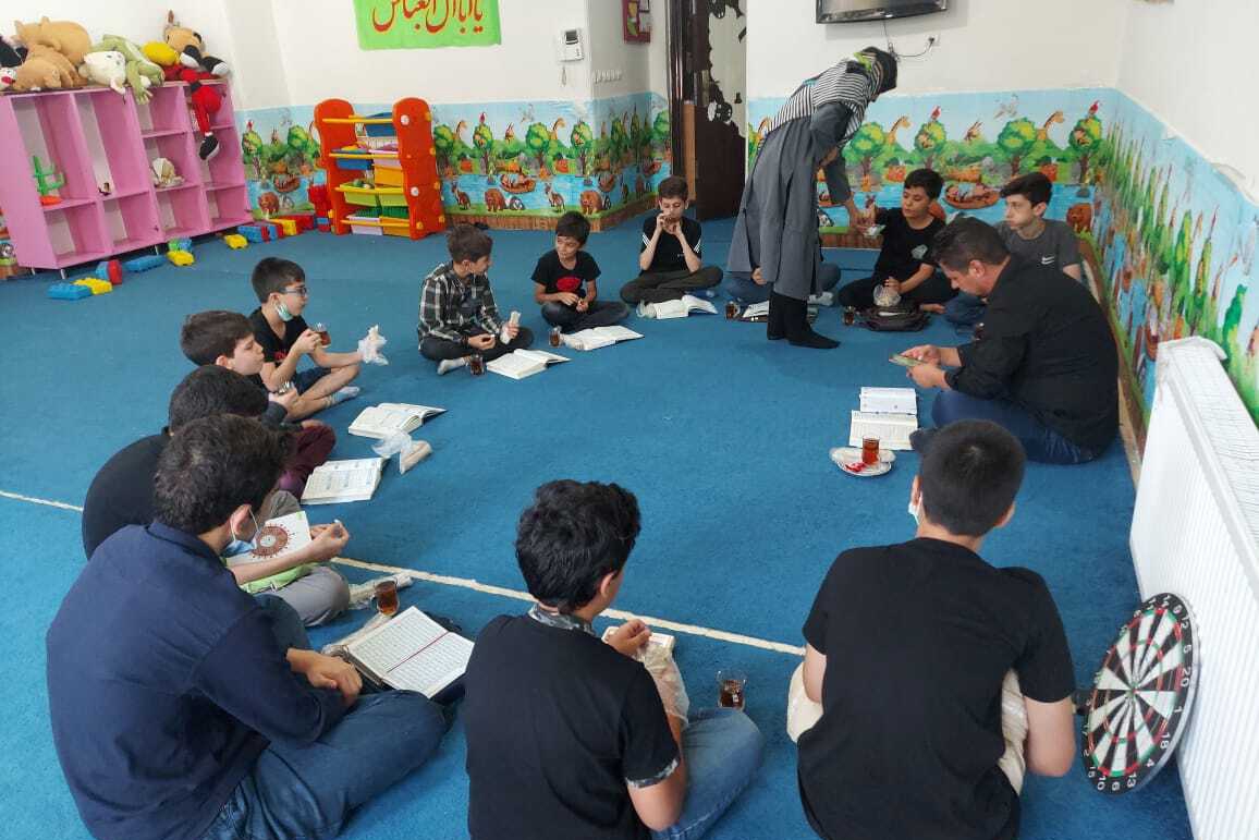 تقدیر از پایگاه فعال قرآنی غرب تهران + عکس