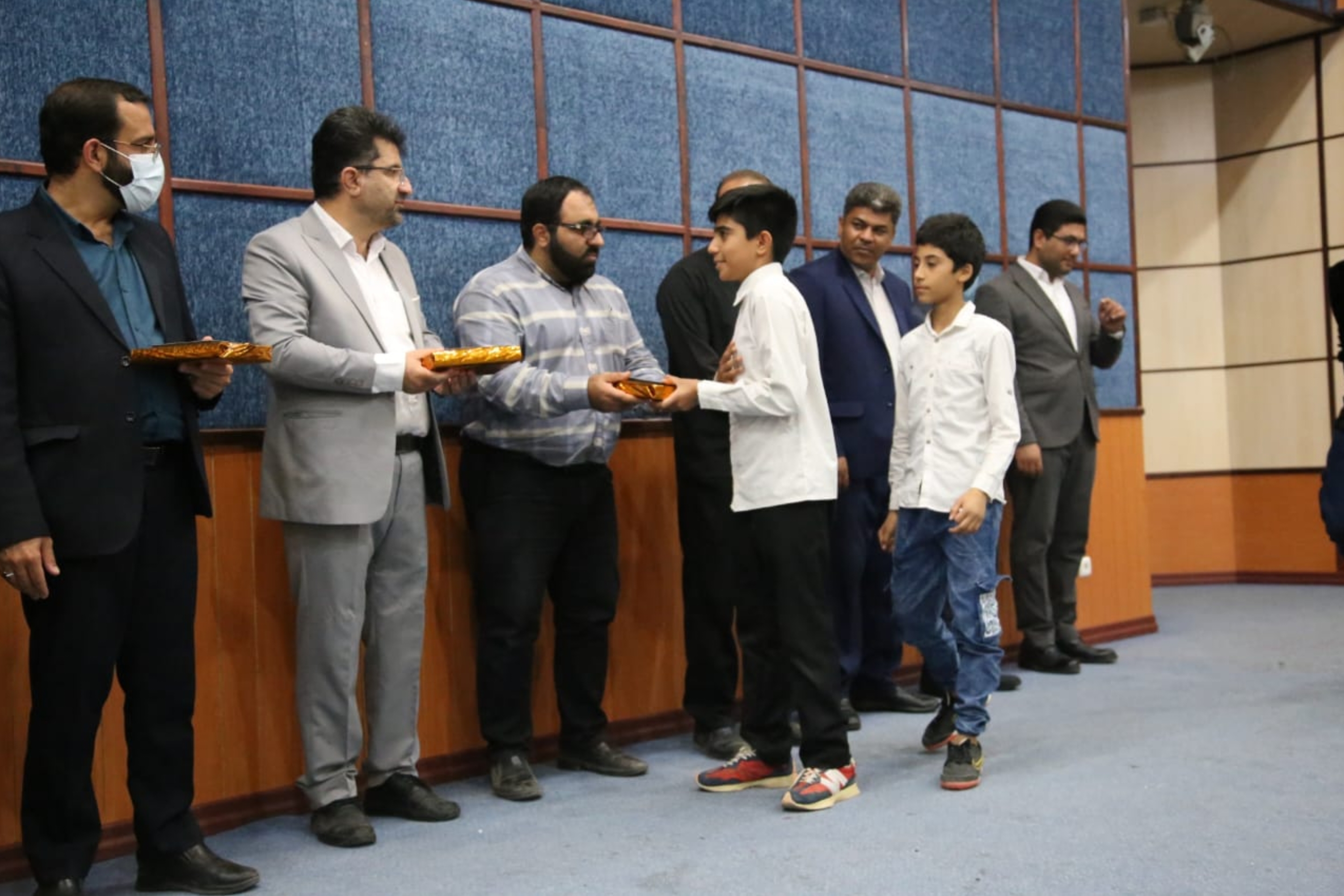 هشتمین همایش خادمالقرآن «حمید رایگان» برپا شد هشتمین همایش خادمالقرآن «حمید رایگان» برپا شد