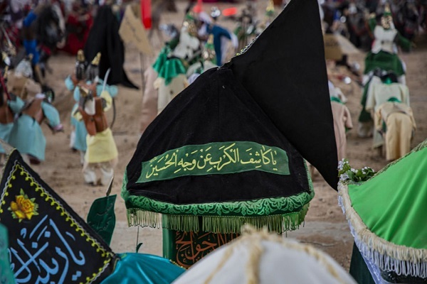 نمایشگاه مجسمه‌ها و عروسک‌های عاشورایی در بین‌الحرمین