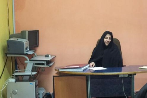 نسرین منصوری