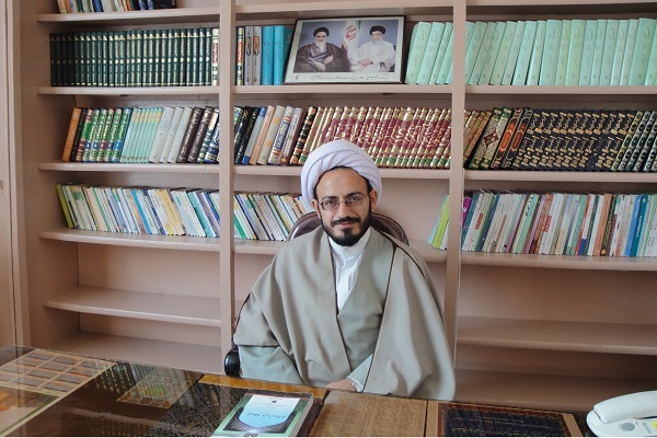 حجت‌الاسلام والمسلمین یعقوب کریمی، معاون فرهنگی ستاد بازسازی عتبات عالیات استان قم