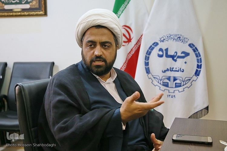 اراسل// دری: آثار شهید صدر نتیجه‌گرا و تحول‌خواه نیست/ رهدار: صدر نابغه واقعی بود