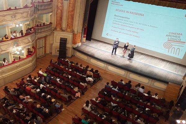 راهیابی مستند خوشنویسی اسلامی به جشنواره ایتالیا