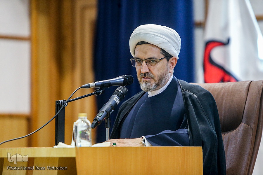 فوری ارسالی/ رسانه‌ها حضور کوتاه مدت زائران در اربعین را فرهنگ‌سازی کنند