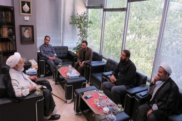 محسن قرائتی