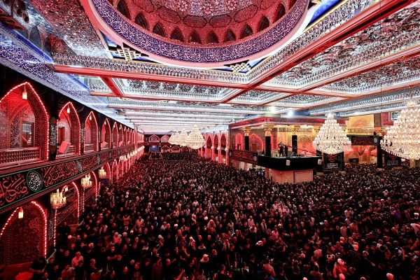 خیل عظیم زائران اربعین در حرم امام حسین