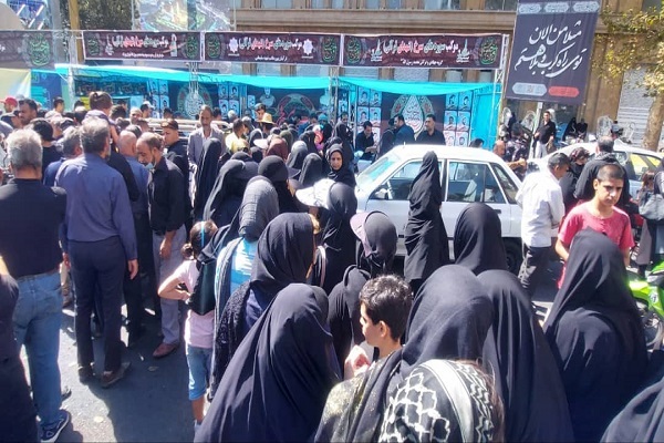 فعالیت‌های قرآنیان پیرو مکتب شهید سلیمانی در ایام اربعین + عکس و فیلم