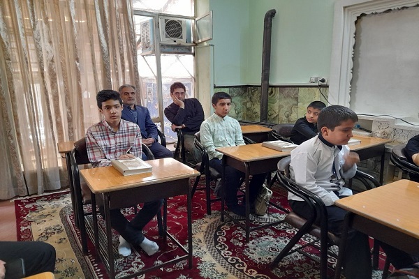 تأکید بر استفاده از قاریان نوجوان در مناسبت‌ها و مراسم‌ها