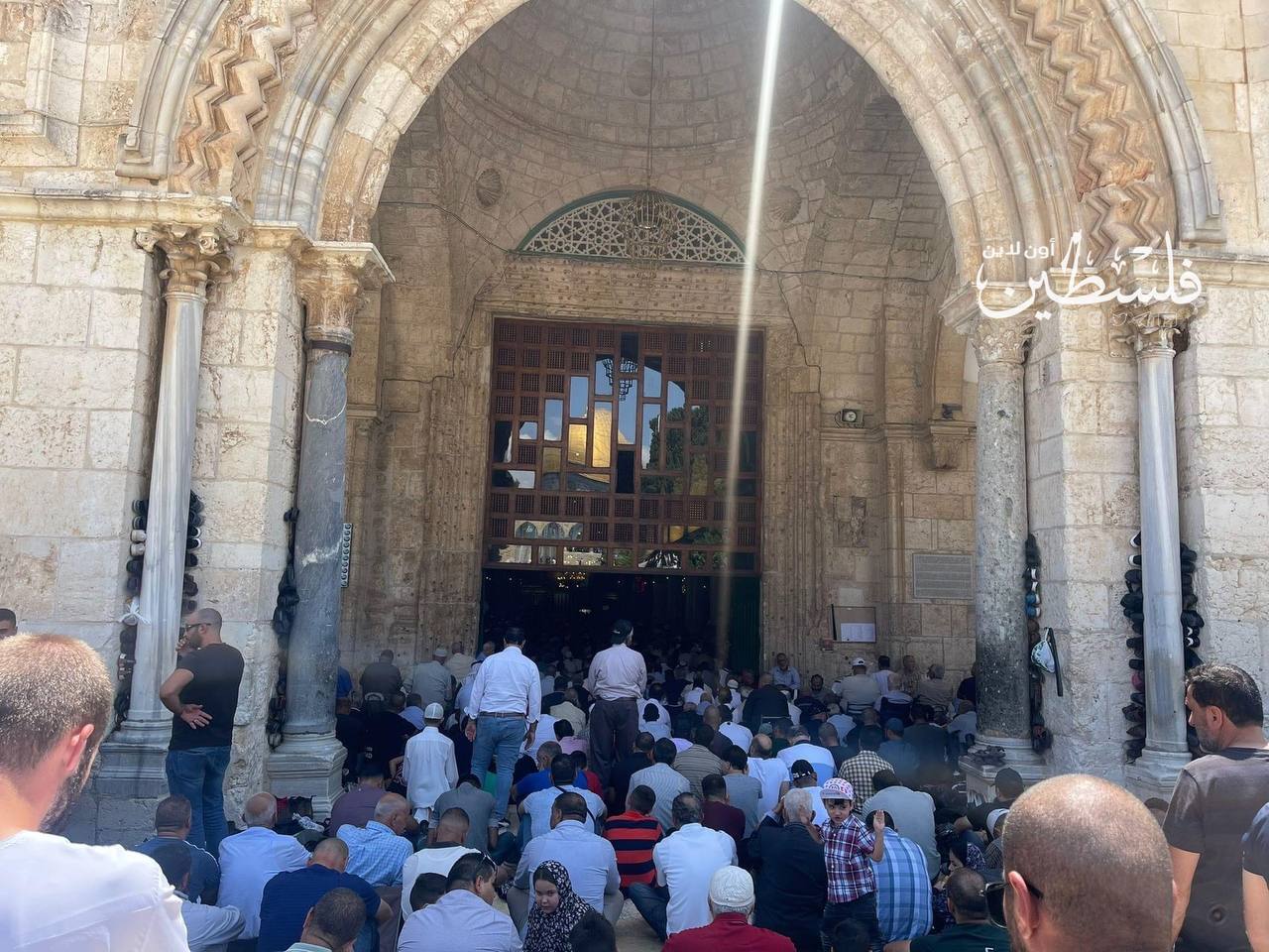 مشارکت 50 هزار نفری فلسطینیان در نماز جمعه مسجدالاقصی