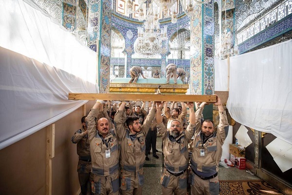 تداوم عملیات برچیدن ضریح قدیمی حضرت زینب (ع)+ عکس