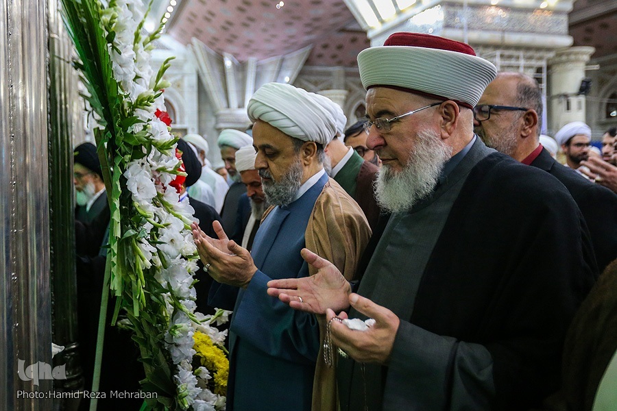 غازی حنینه، اندیشمند لبنانی در زیارت حرم مطهر امام راحل(ره)