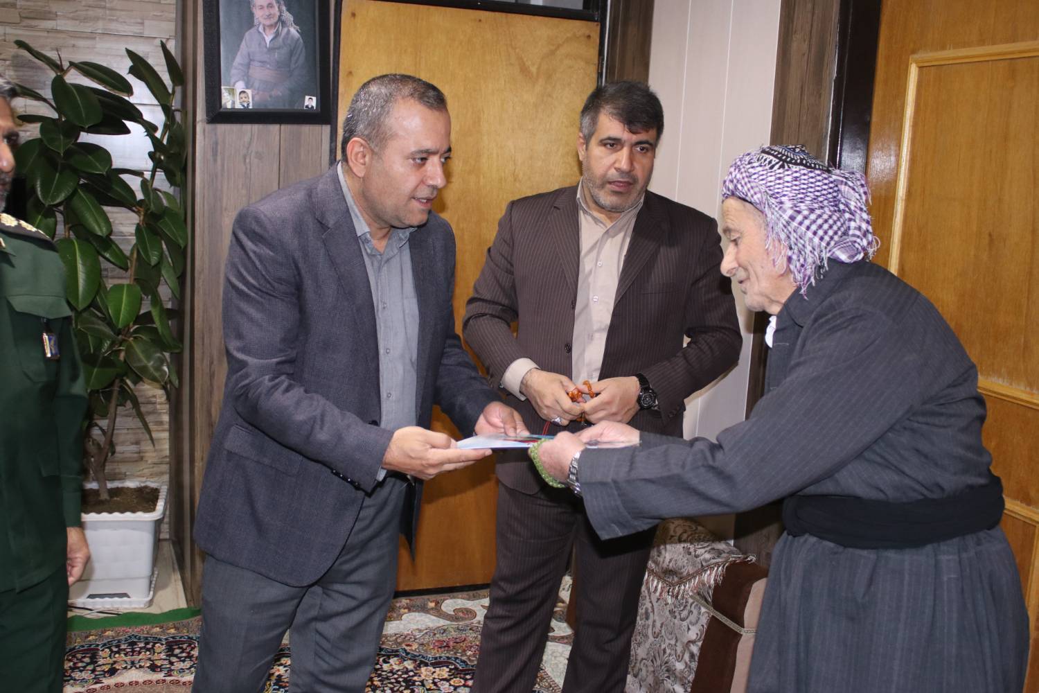 سردشت 53 شهید دانش‌آموز به نظام تقدیم کرده است