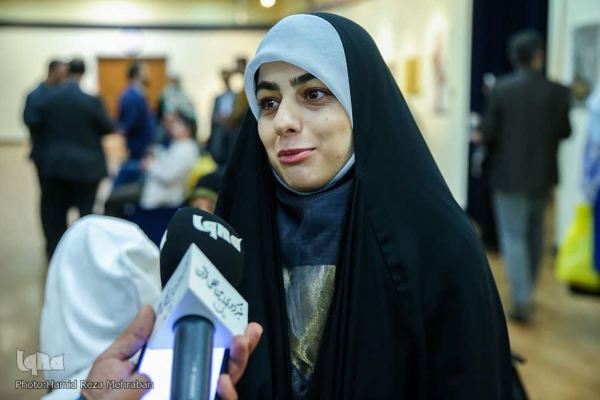 «ماه تمام» اتفاق با کیفیت هنری است / هنر مظهر زیبایی و مانایی است «ماه تمام» اتفاق با کیفیت هنری است / هنر مظهر زیبایی و مانایی است