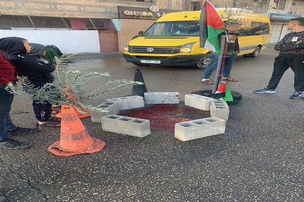 یک شهید و دهها زخمی در مقاومت برابر حمله نظامیان صهیونیست به مقبره یوسف نبی(ع)/اماده یک شهید و دهها زخمی در مقاومت برابر حمله نظامیان صهیونیست به مقبره یوسف نبی(ع)/اماده