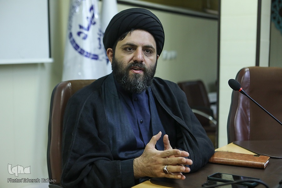 اولویت اهل بیت(ع) حفظ آرامش بود؛ هم در اعتراض هم در برخورد با معترض