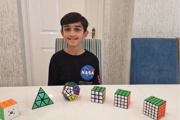 نابغه 11 ساله مسلمان انگلیسی