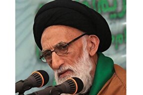 دشمن آرزوی همراهی ملت ایران با خود را به گور خواهد برد