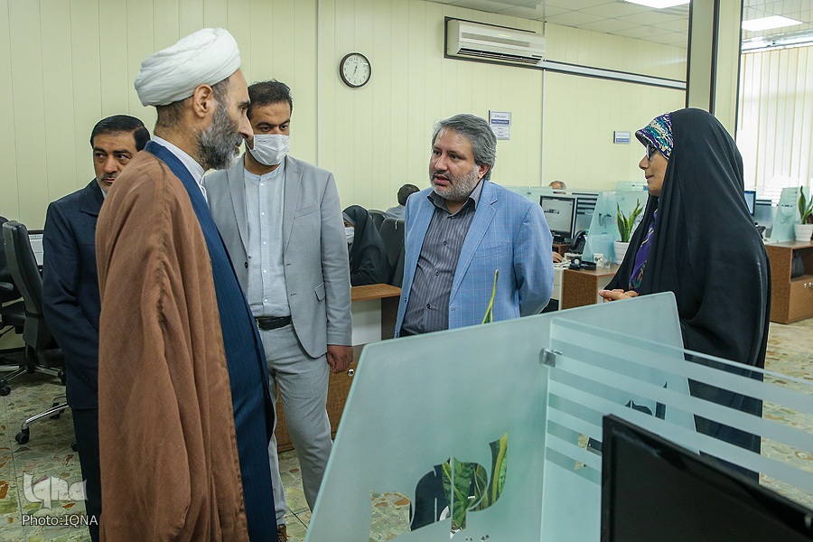 بازدید آیتالله مبلغی از ایکنا بازدید آیتالله مبلغی از ایکنا