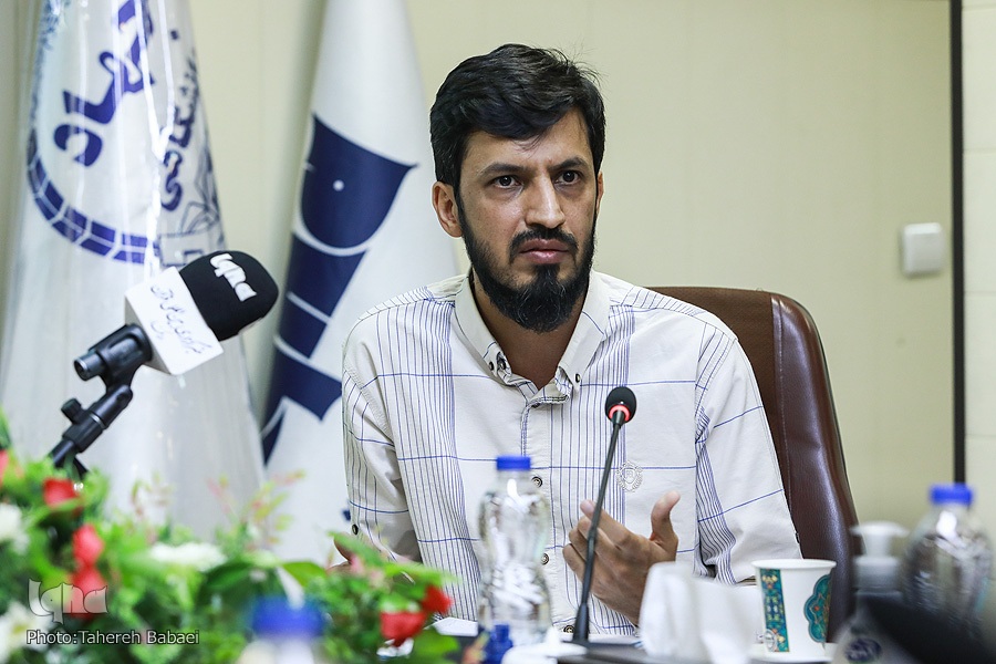 چه کسی باید سواد رسانه‌ای داشته باشد؛ مردم یا مسئولان