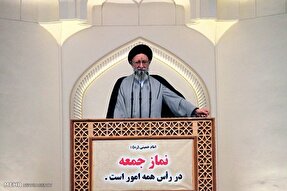 دانشجویان و حوزویان از اصالت و مصالح نظام دفاع کنند