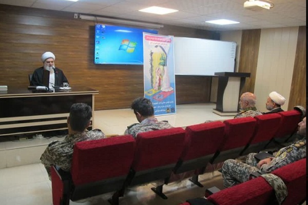 کارگاه آموزشی شیوه‌های جذب فرزندان به نماز