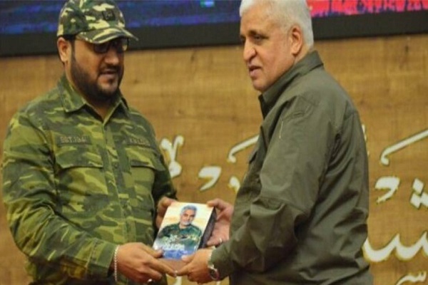 رونمایی از کتاب «سلیمانی از ما اهل عراق است» در بغداد رونمایی از کتاب «سلیمانی از ما اهل عراق است» در بغداد