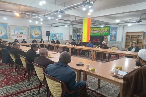 هماندیشی مدیران مدارس حفظ قرآن همراه تحصیل برگزار شد هماندیشی مدیران مدارس حفظ قرآن همراه تحصیل برگزار شد