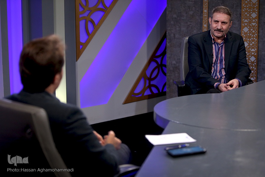 جامعه سالم را میتوان جامعه دینی نامید/ پژوهشهای سفارشی هم در کتابخانهها خاک میخورند + فیلم جامعه سالم را میتوان جامعه دینی نامید/ پژوهشهای سفارشی هم در کتابخانهها خاک میخورند + فیلم