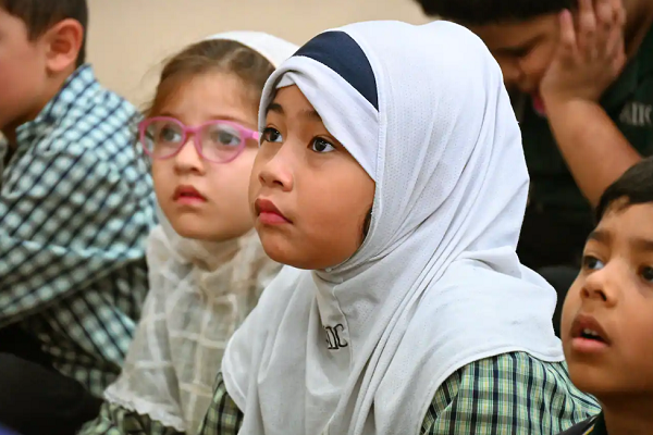 دانشآموزان دختر مسلمان در استرالیا دانشآموزان دختر مسلمان در استرالیا