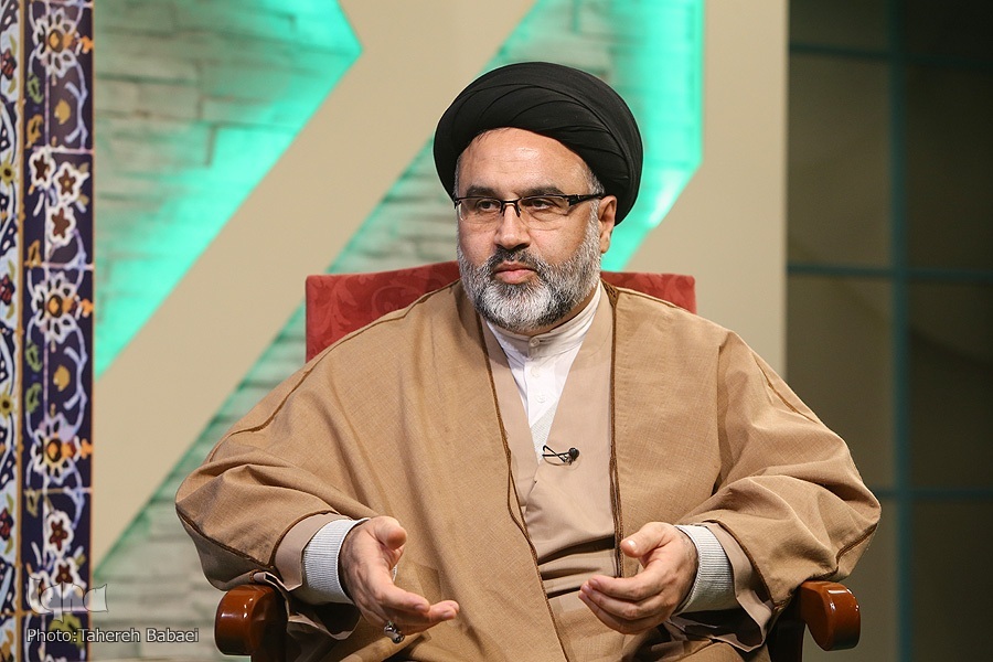 انقلاب اسلامی، دفاع جانانه در حوزه شناختی نیاز دارد